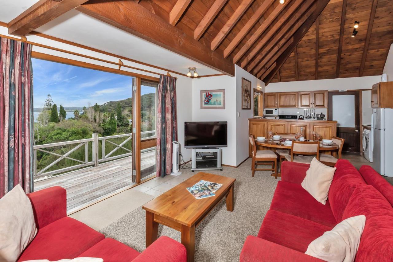 Te Maiki Retreat - Russell Holiday Home Экстерьер фото